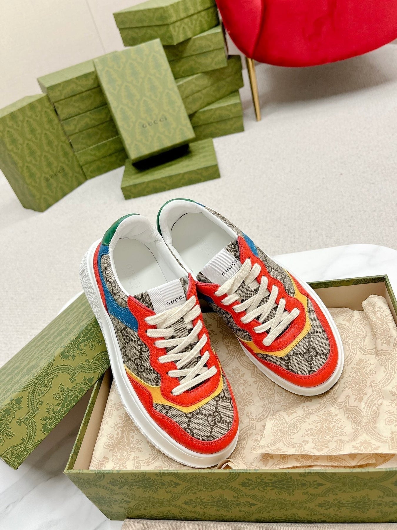 GG TRAINER LIGHT BROWN AND CANDY CALFSKIN