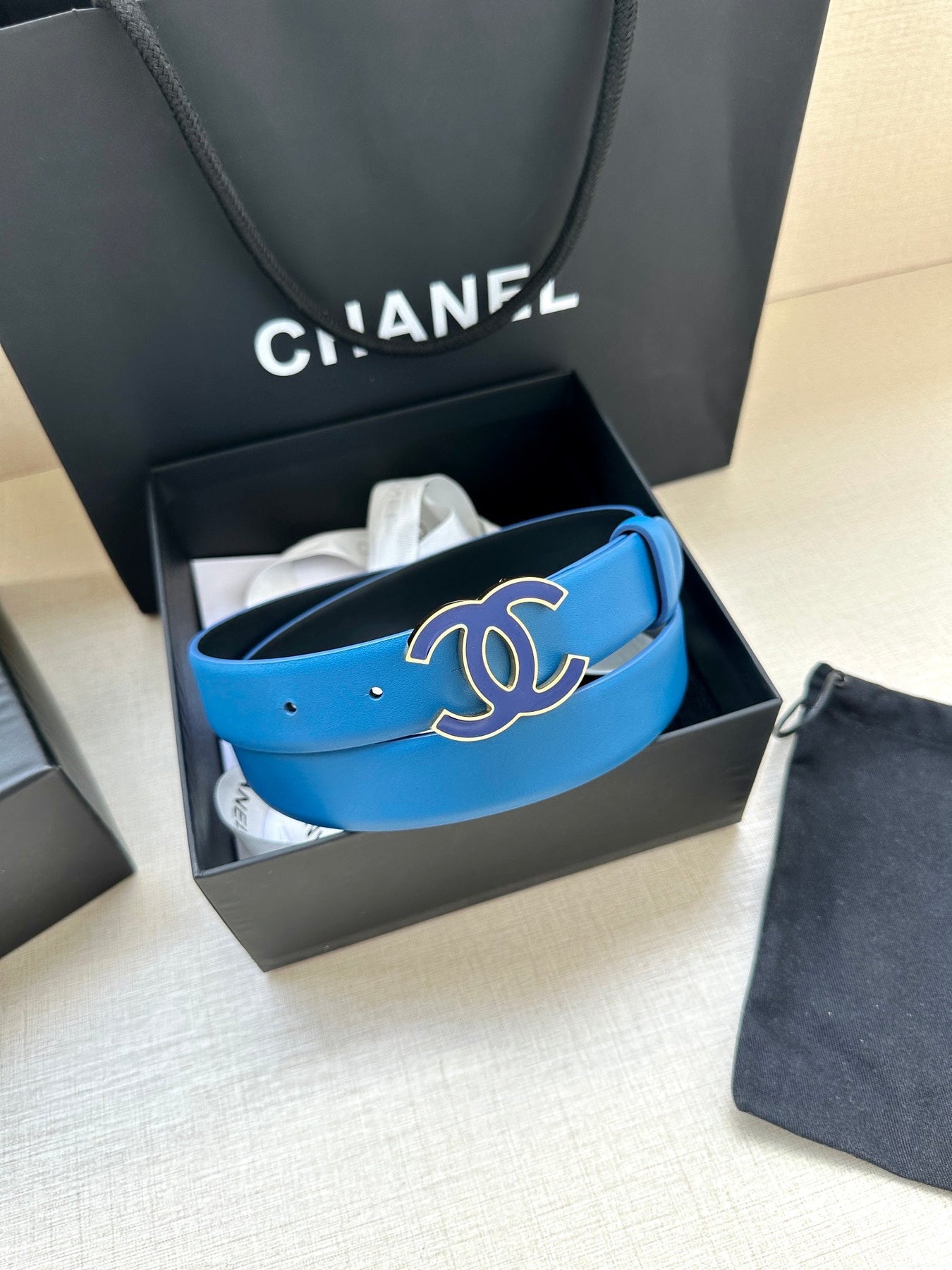 CC 30MM BELT IN COBALT BLUE SMOOTH CALFSKIN METAL HARDWARE