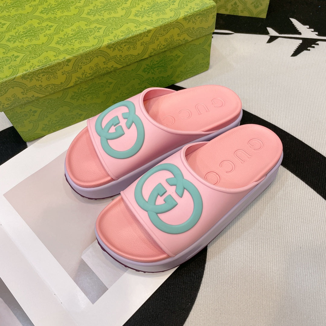 INTERLOCKING G SLIDE SANDAL IN BABY PINK IMPORTED TPU