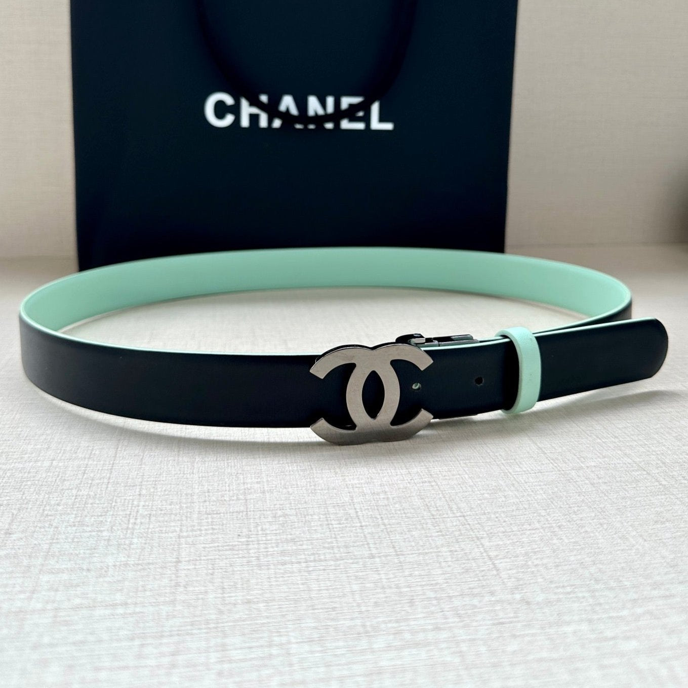 CC 30MM BELT IN GREEN MINT AND BLACK CALFSKIN WITH SILVER HARDWARE