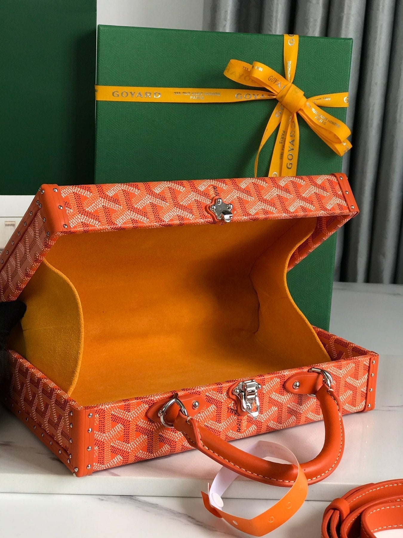 GRAND HÔTEL TRUNK BAG 24 IN ORANGE GOYARDINE CANVAS AND CALFSKIN