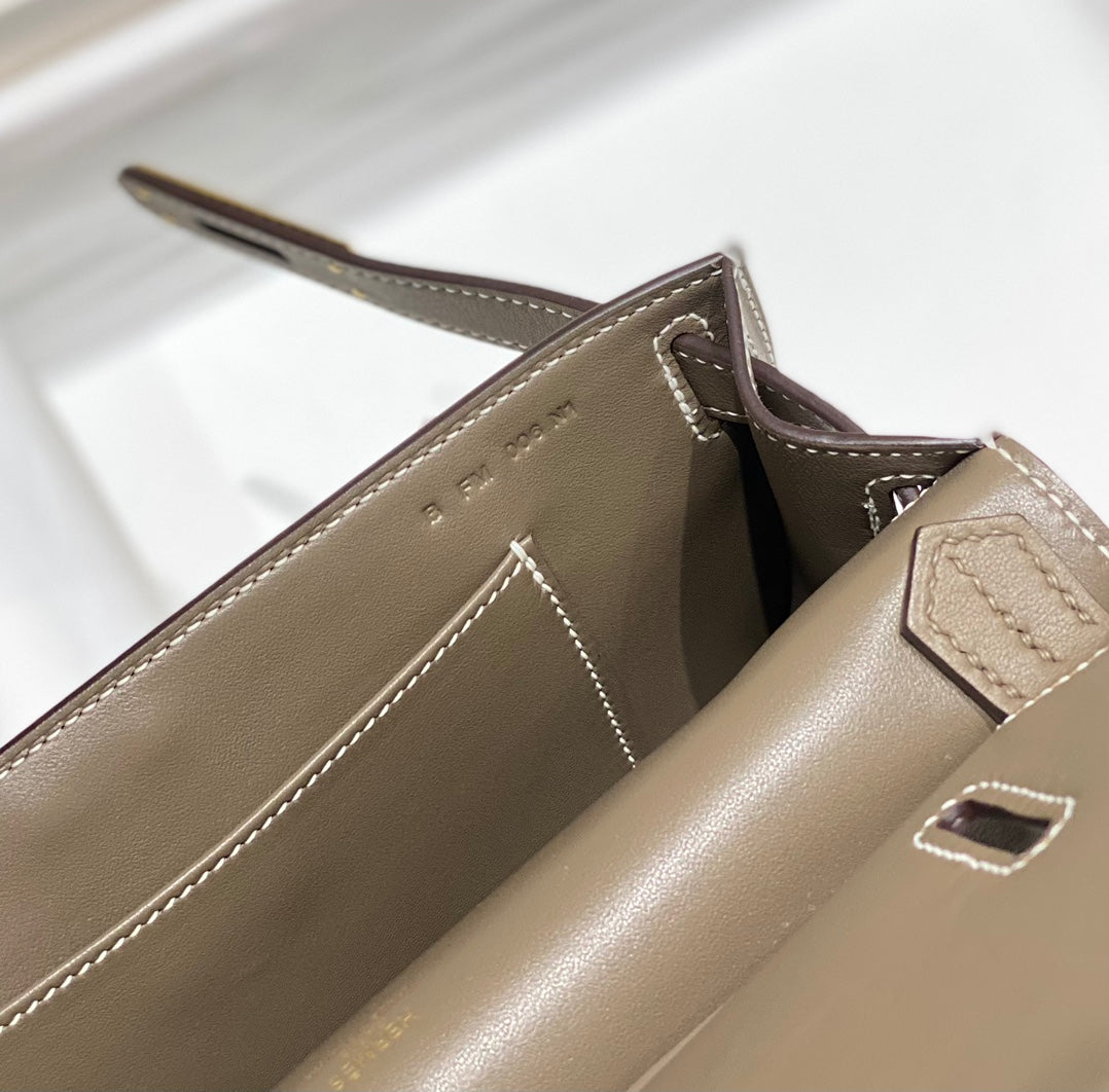 HM JYPSIERE SHOULDER BAG 23 IN WOOD BROWN CALFSKIN GOLD HARDWARE