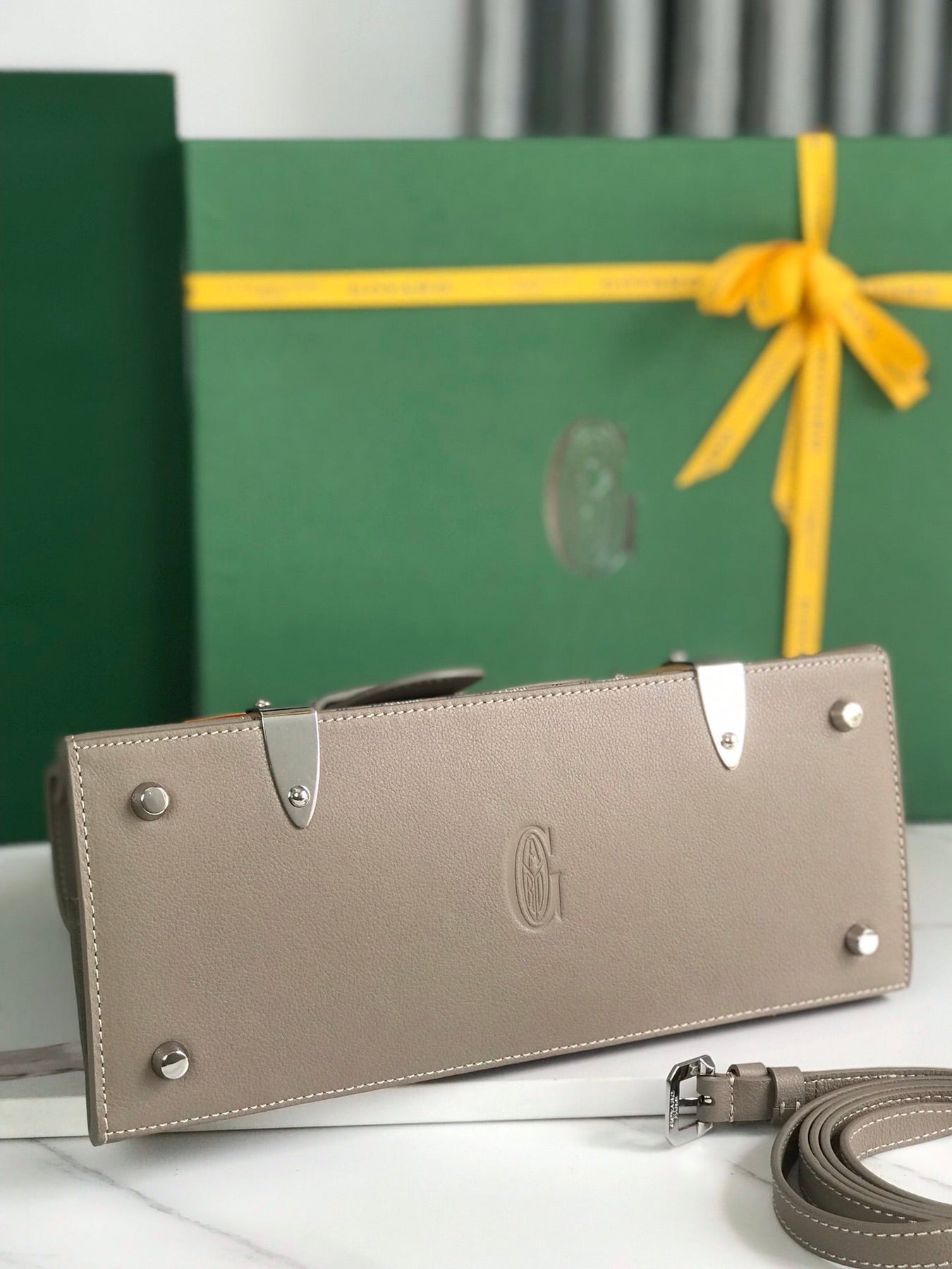 SAÏGON PM BAG 28 IN DESERT GOYARDINE CANVAS AND CALFSKIN