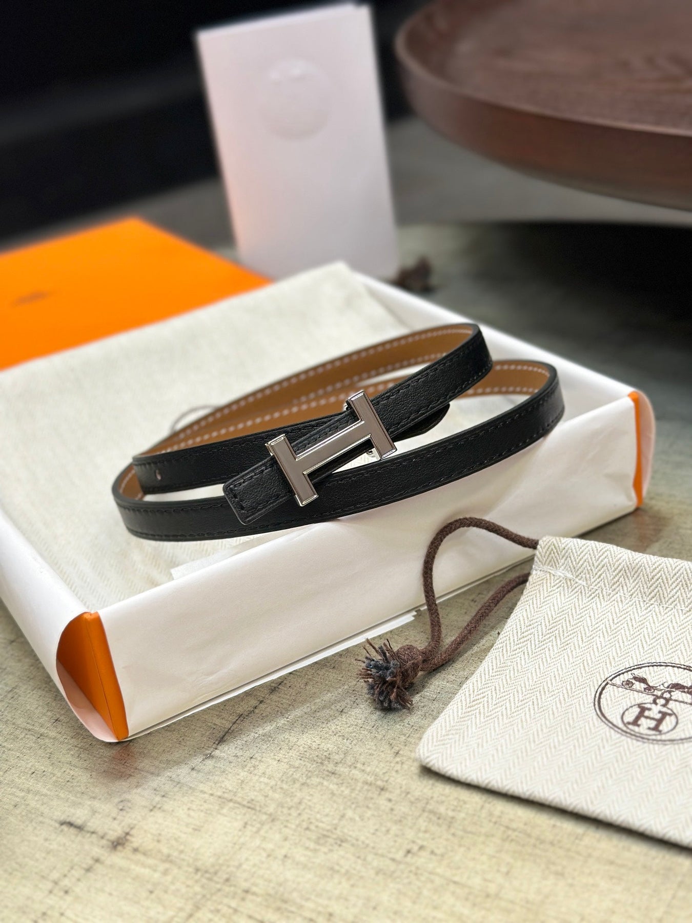 HM FOCUS BUCKLE & REVERSIBLE TAWNY BROWN AND BLACK LEATHER STRAP 13MM SILVER HARDWARE