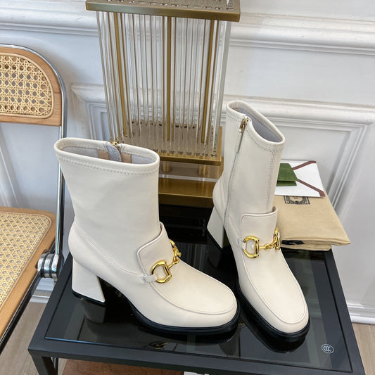GG HORSEBIT ANKLE BOOTS IN WHITE SHEEPSKIN