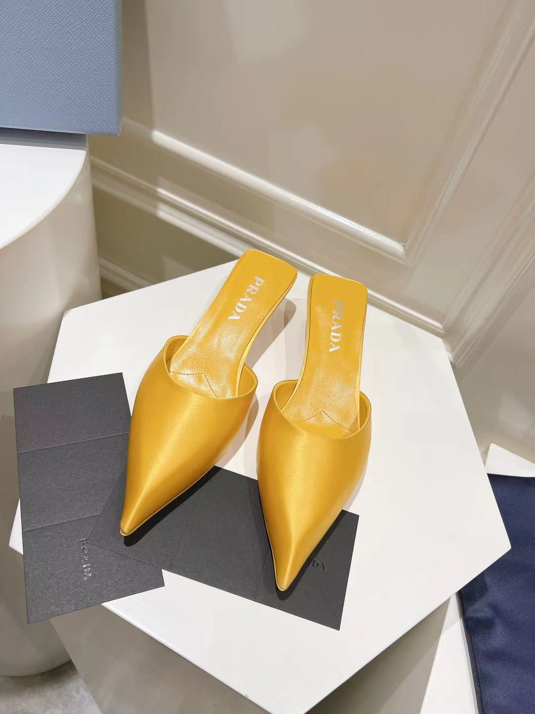 PRA POINTED-TOE MULES YELLOW SATIN