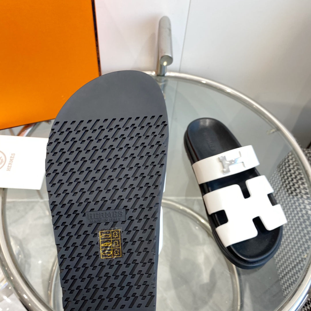 Chypre Sandal White Leather