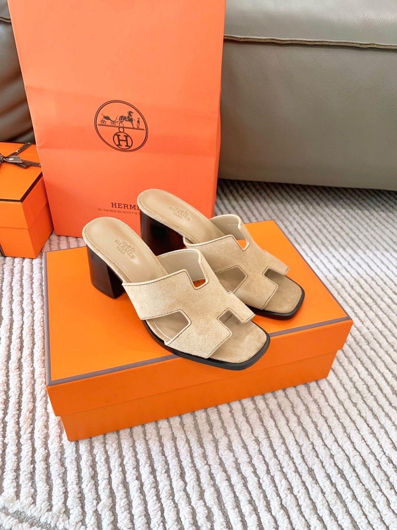 HELIA 60 SANDAL IN TUSCAN BEIGE SUEDE