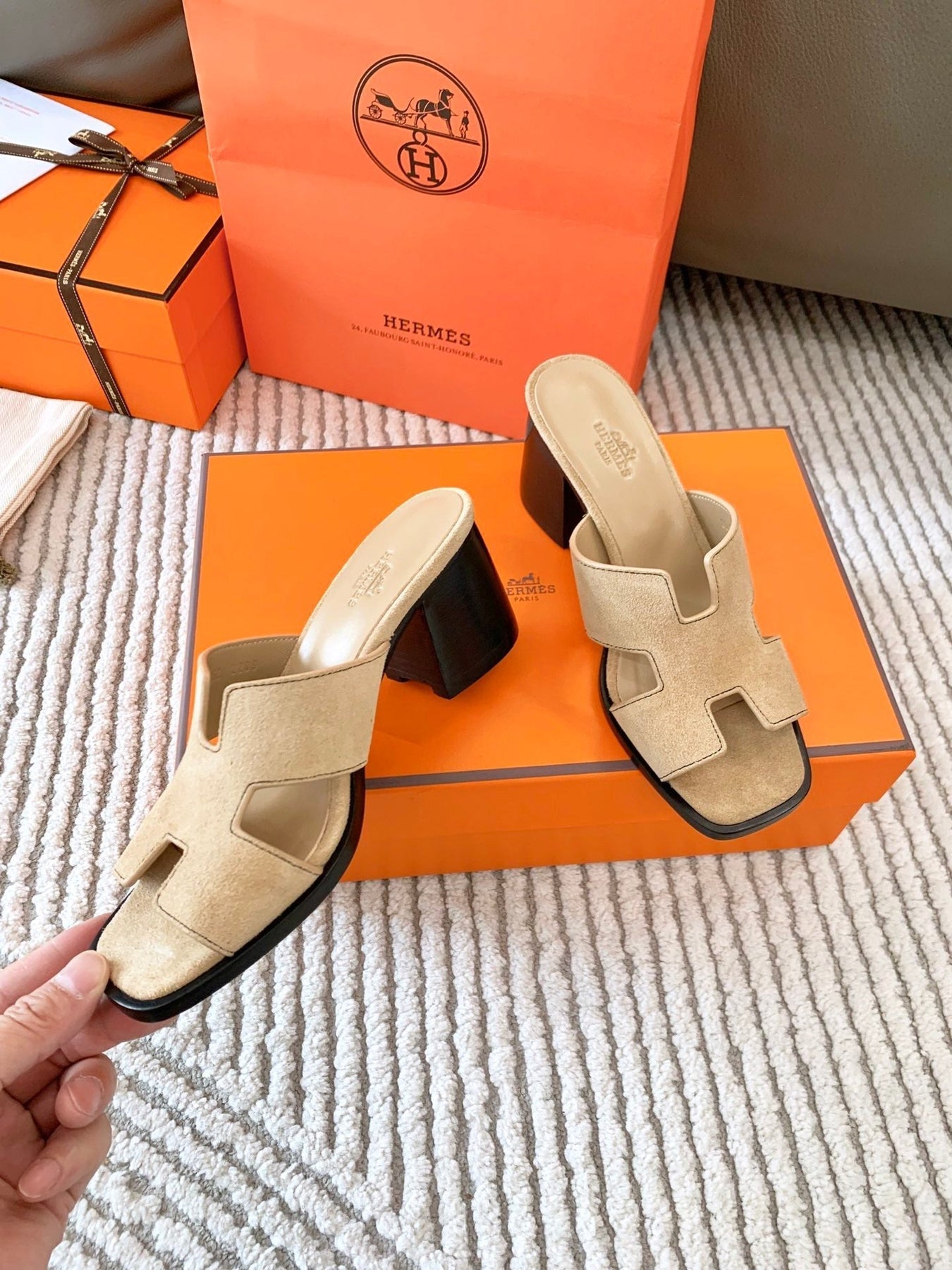 HELIA 60 SANDAL IN TUSCAN BEIGE SUEDE