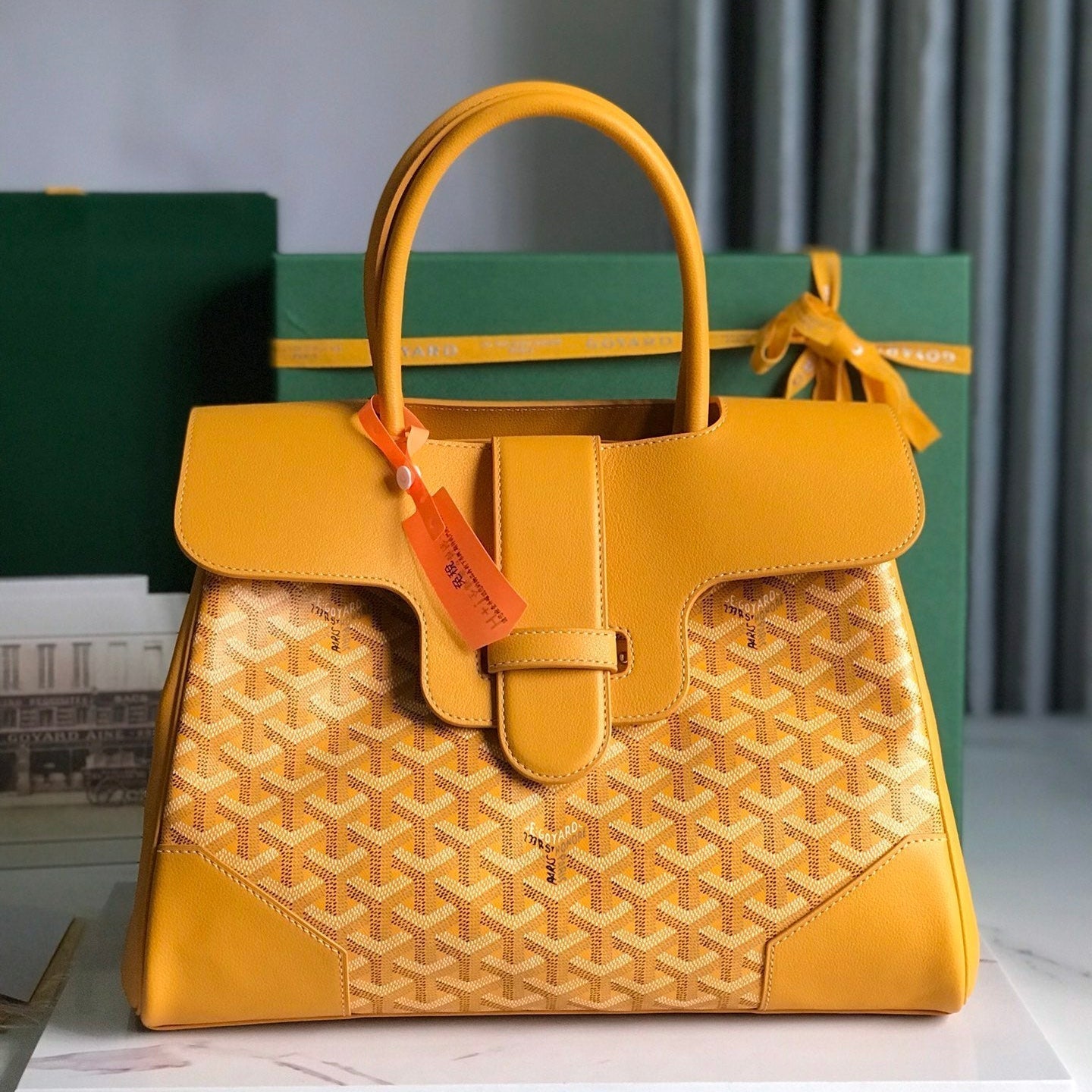 SAIGON SOUPLE BAG 34 IN YELLOW GOYARDINE CANVAS AND CALFSKIN