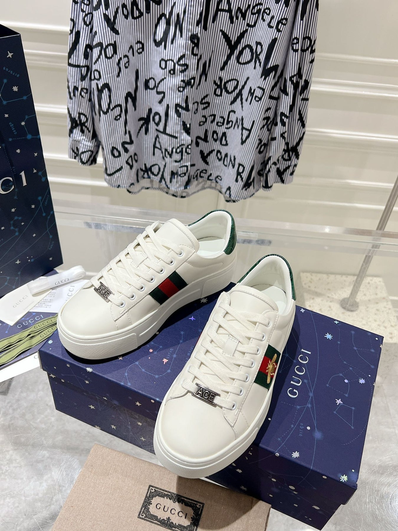 GG ACE 30 SUPREME TRAINER WHITE CALFSKIN