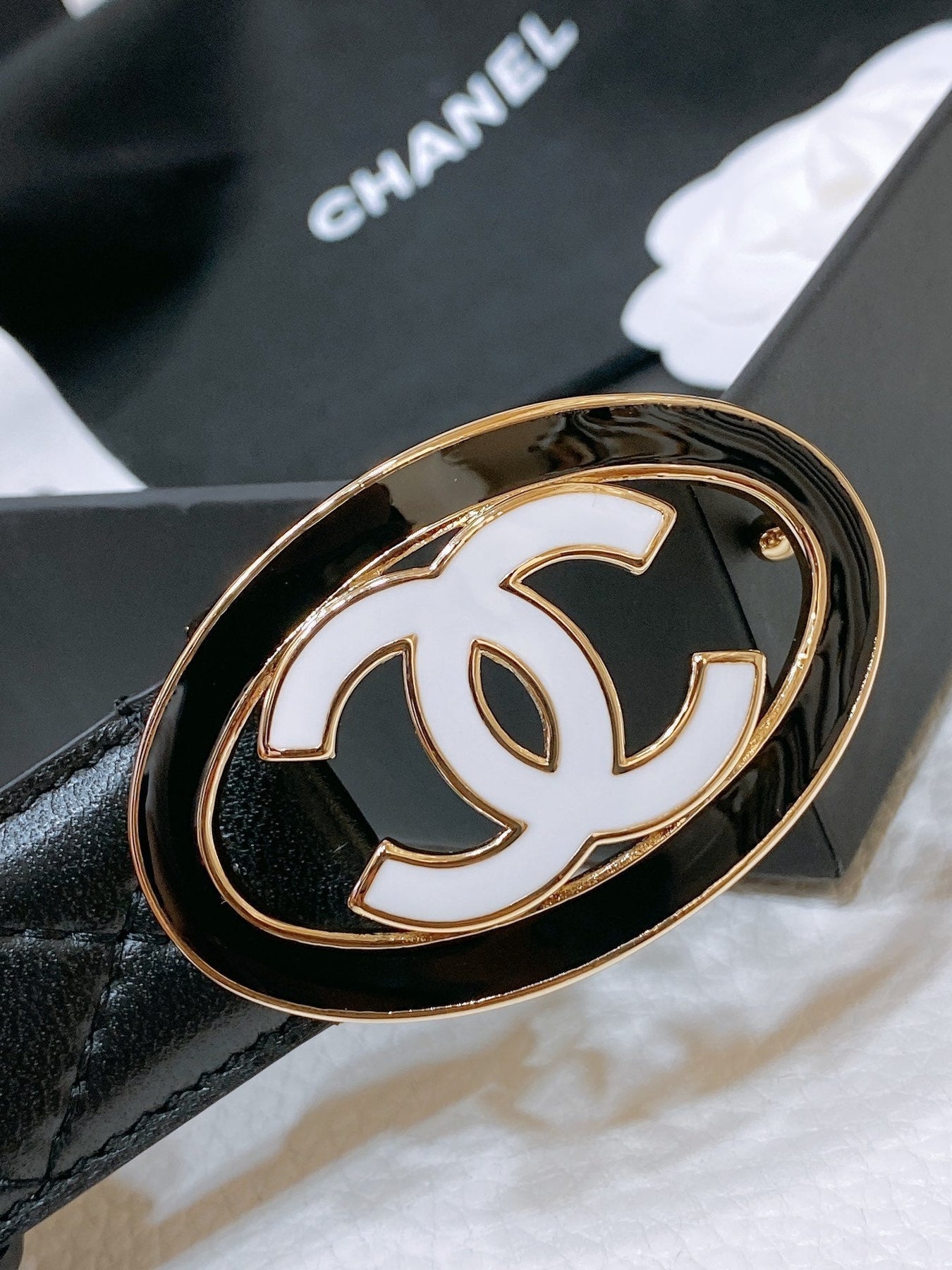 CC 30MM BELT IN BLACK EMBROIDERED CALFSKIN WHITE MIX BLACK METAL LOGO GOLD HARDWARE