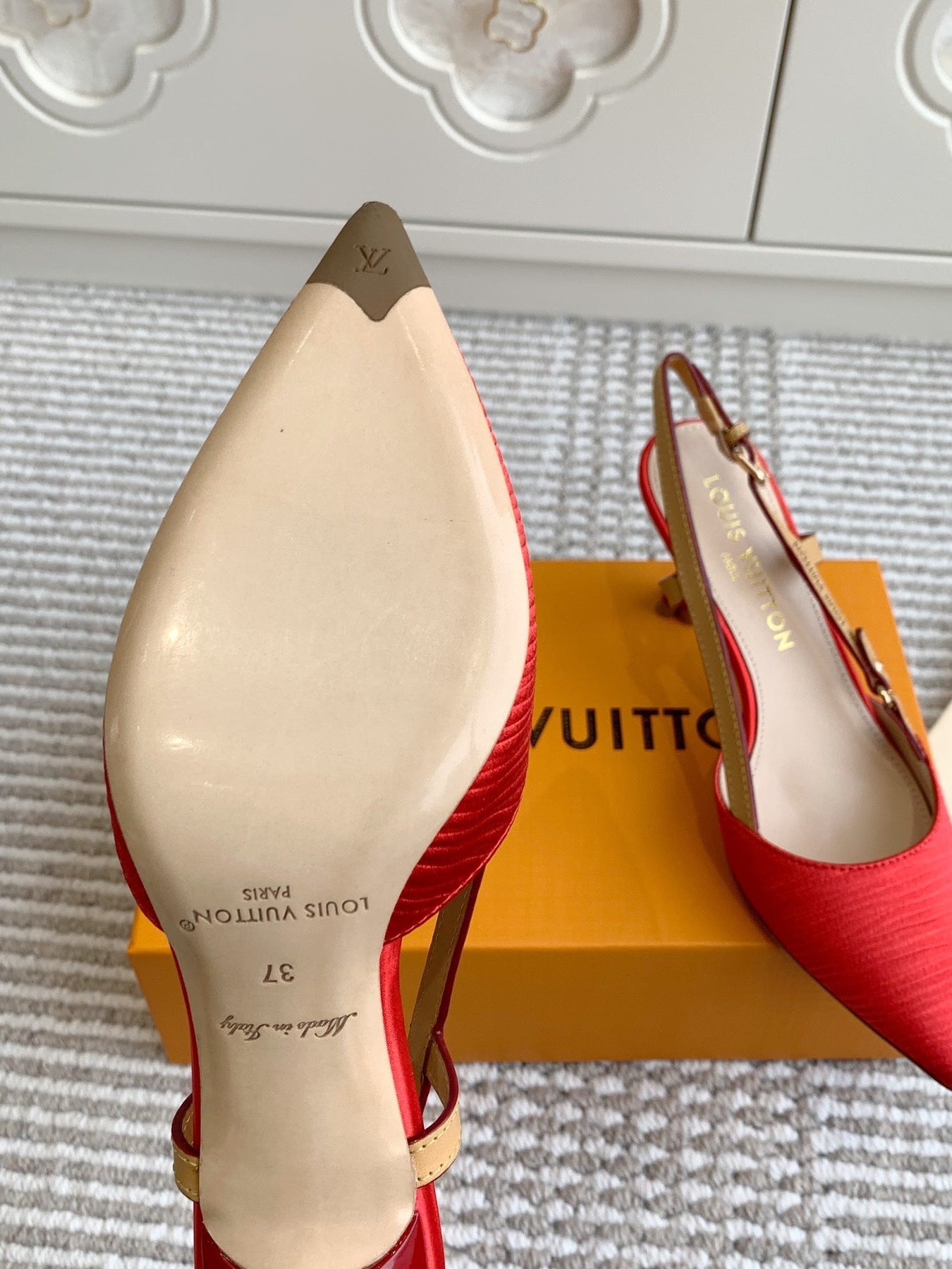 BLOSSOM SLINGBACKS 75 MM IN CHERRY RED IMPORTED STRIPED SILK SATIN