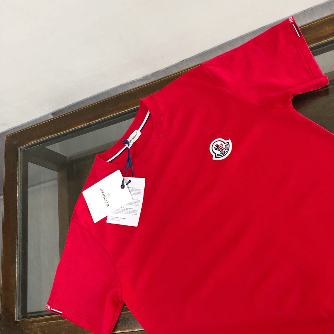 Moncler T-shirt