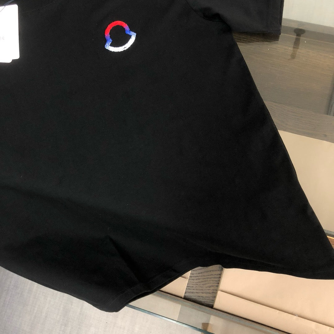 Moncler T-shirt