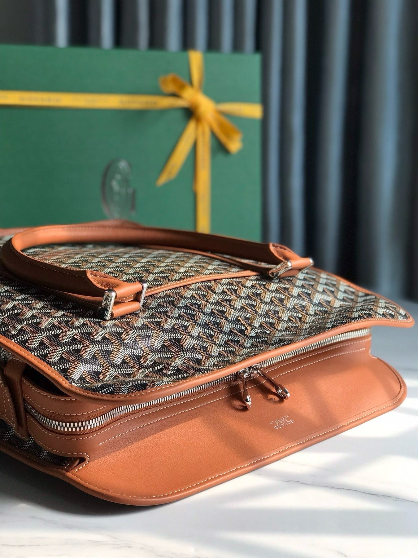 GOY Bourgogne 35x39x11cm