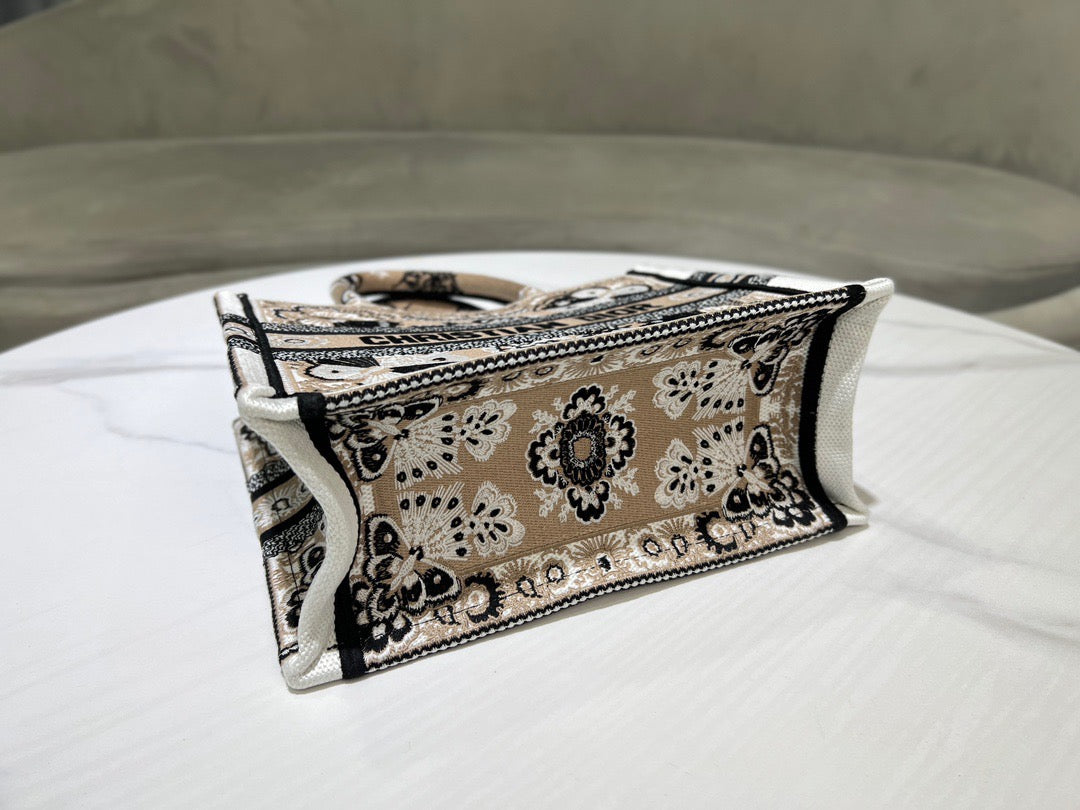 DIO Book Tote (26.5cm)