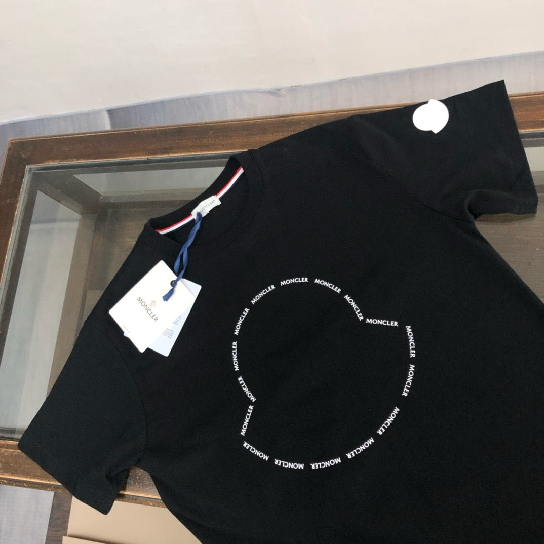 Moncler T-shirt