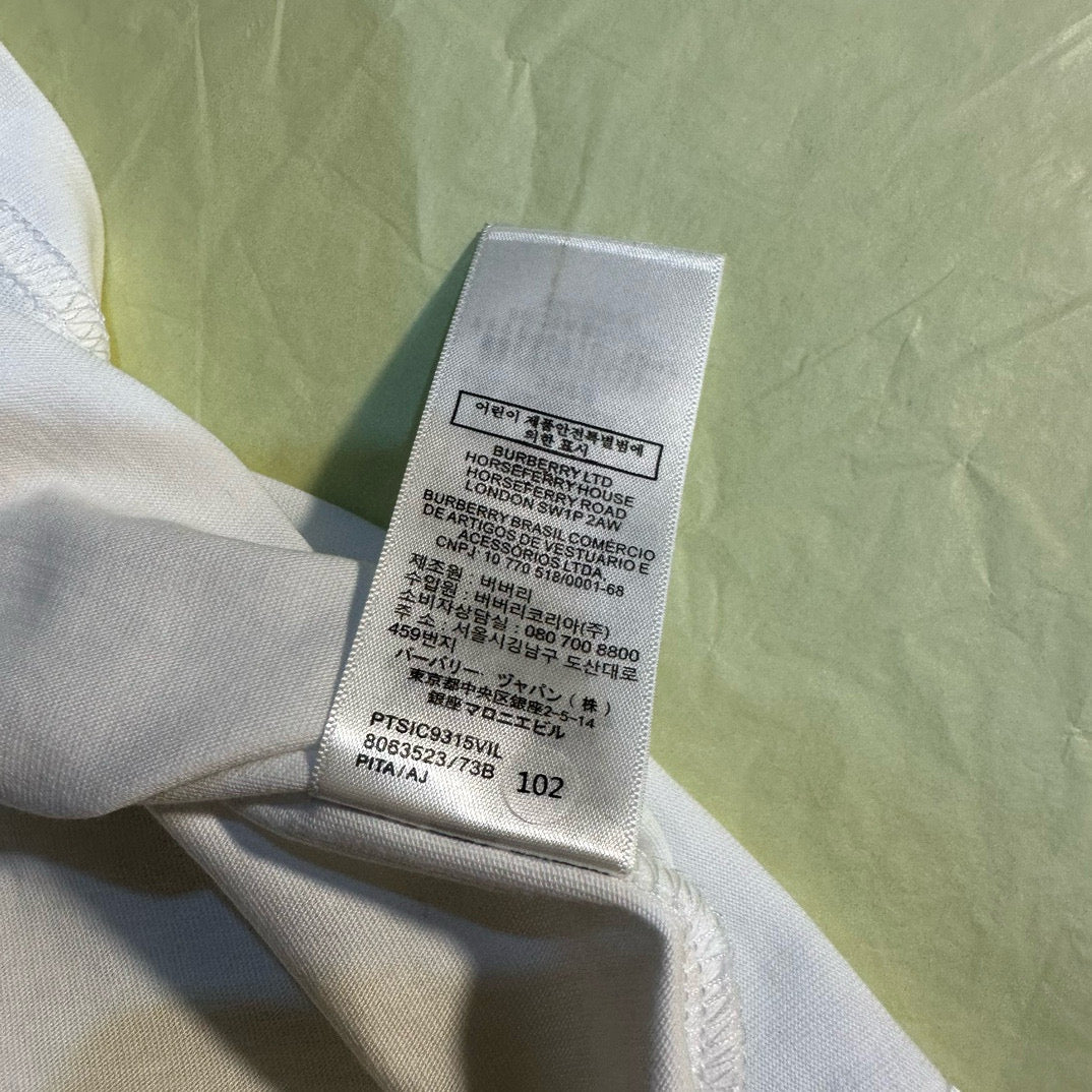 Burberry T-shirt