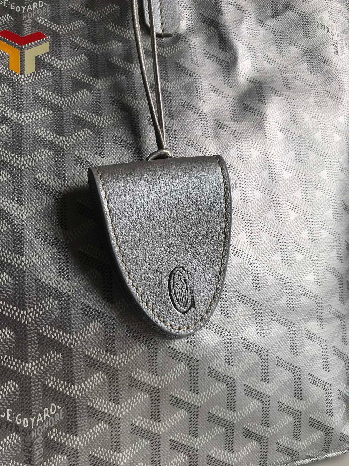 GOY SAINT LOUIS PM 34*27*14