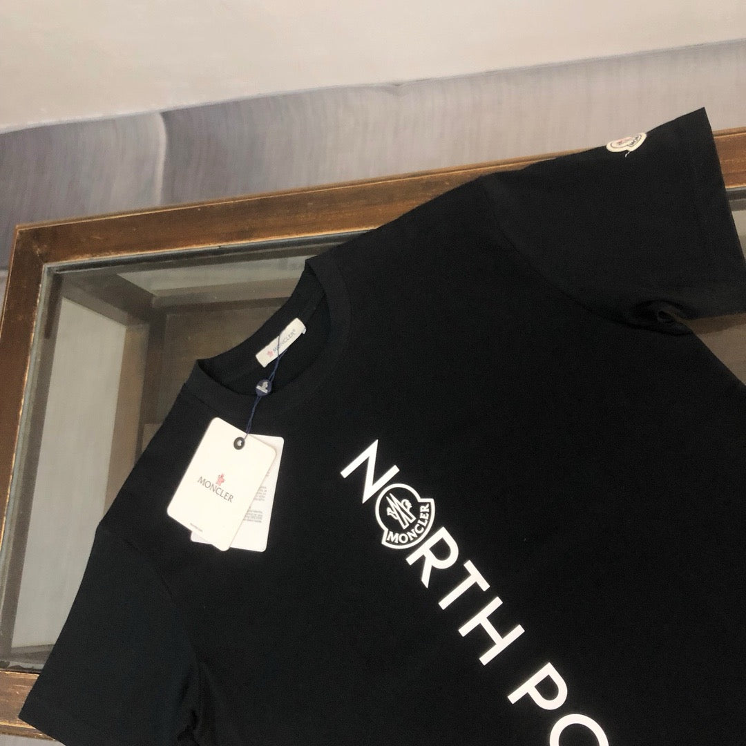 Moncler T-shirt