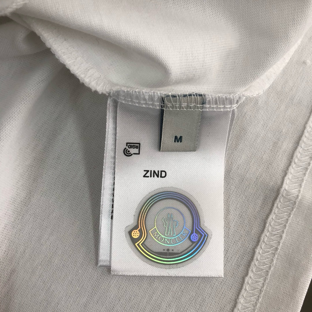 Moncler T-shirt