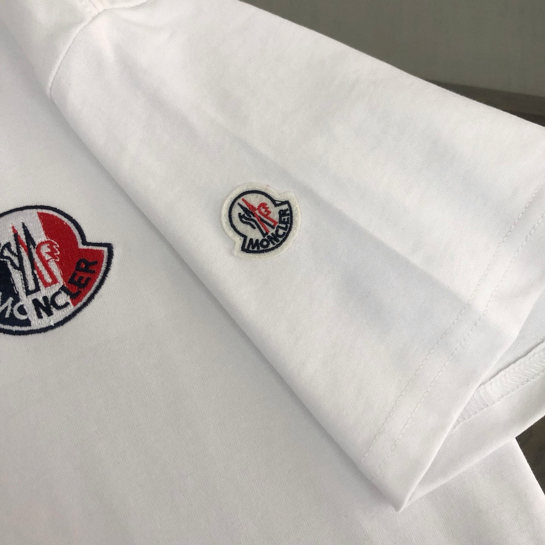Moncler T-shirt