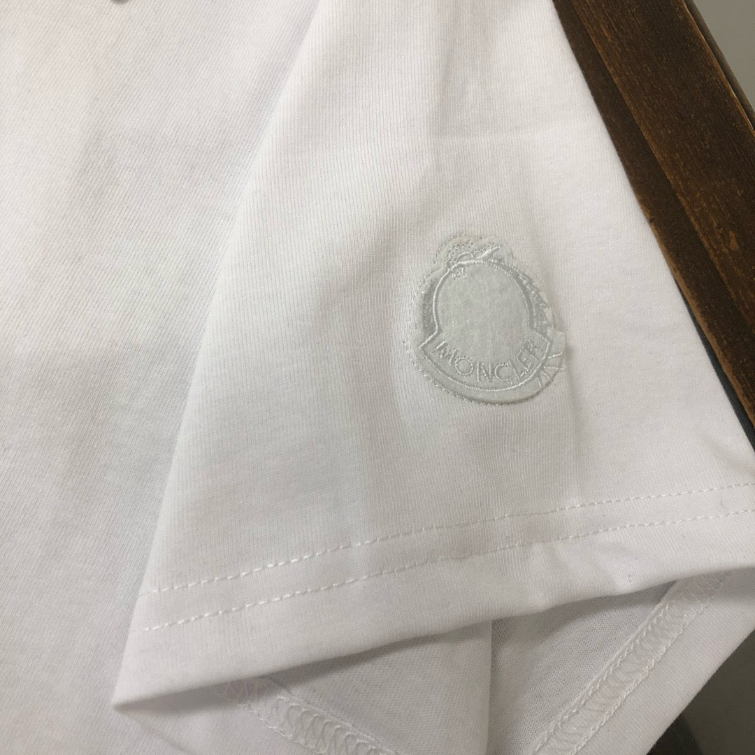 Moncler T-shirt