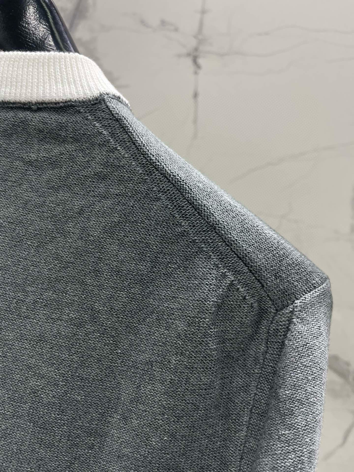 TB Sweater