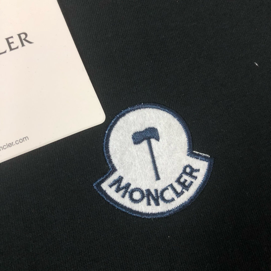 Moncler T-shirt