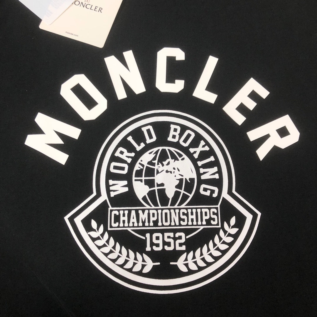 Moncler T-shirt
