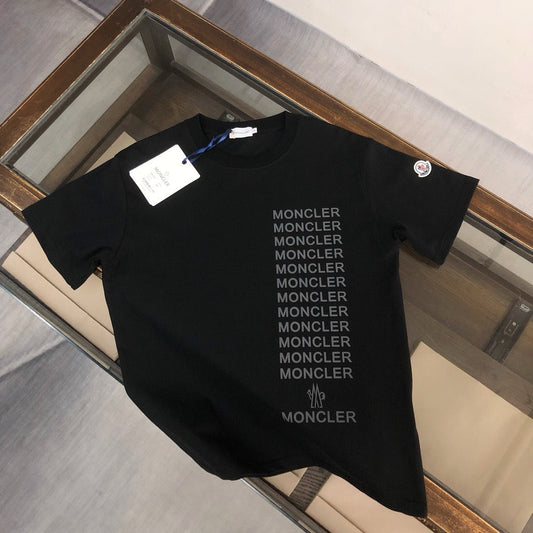 Moncler T-shirt