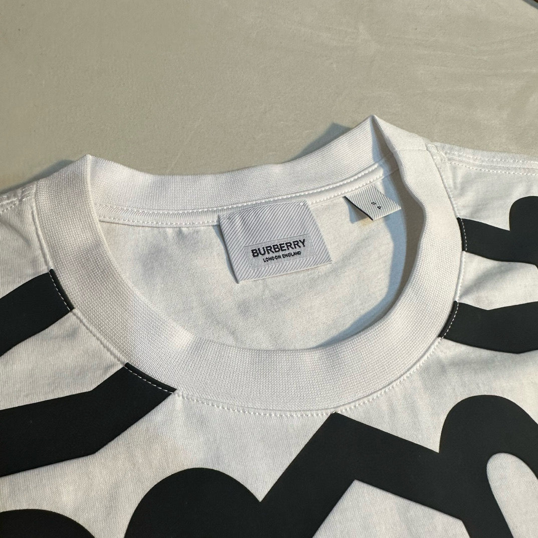 Burberry T-shirt