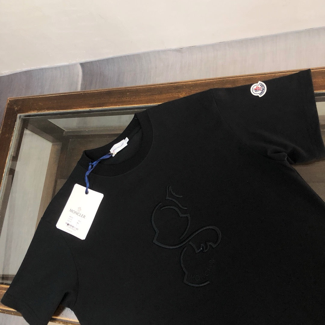 Moncler T-shirt