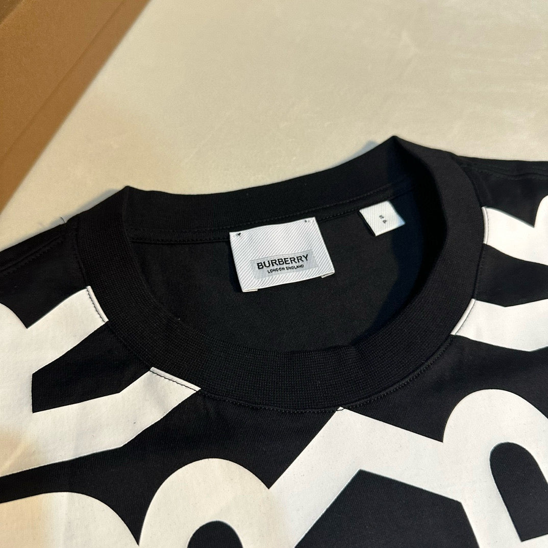 Burberry T-shirt