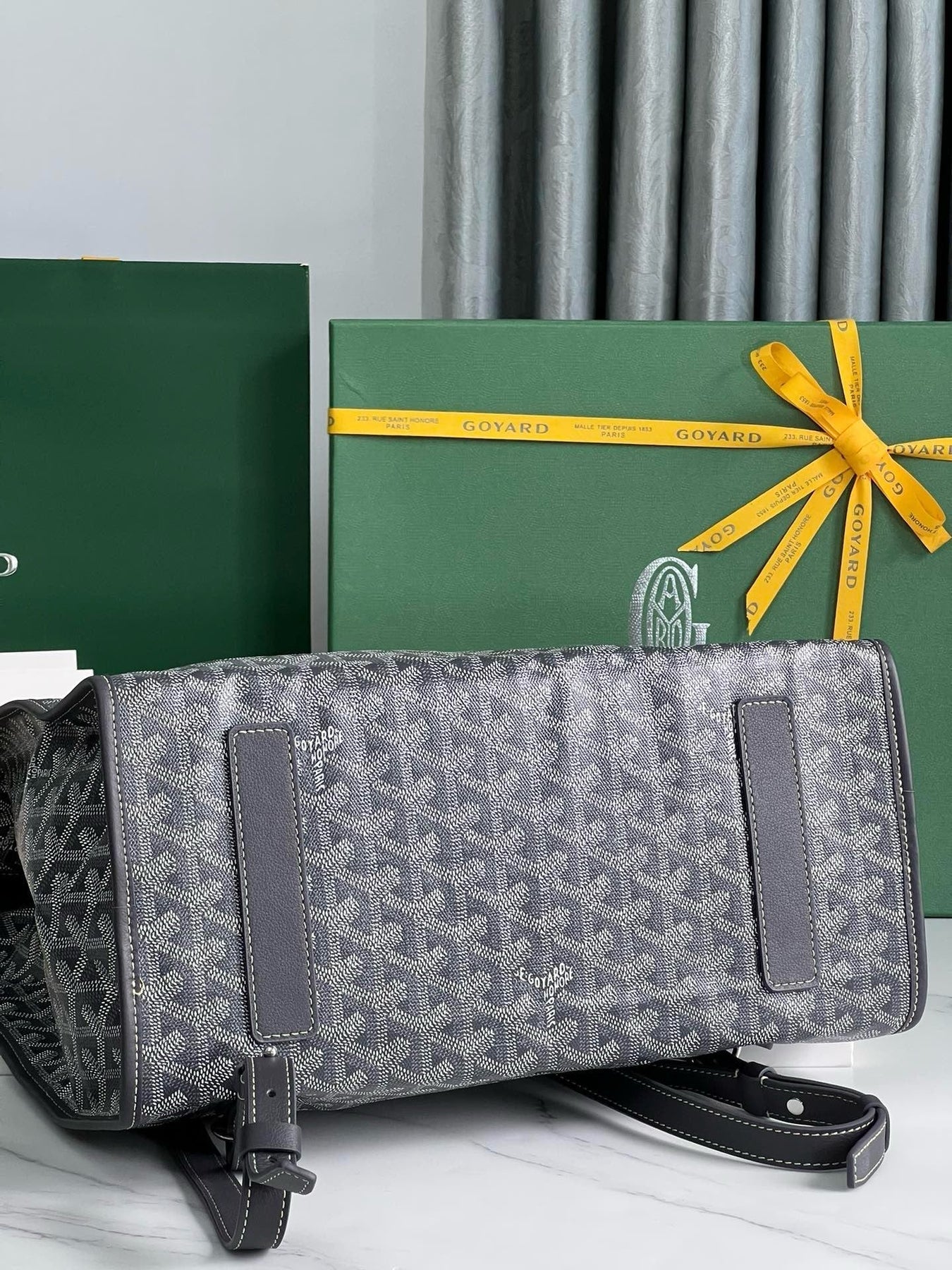 GOY Backpack 33x35x16cm