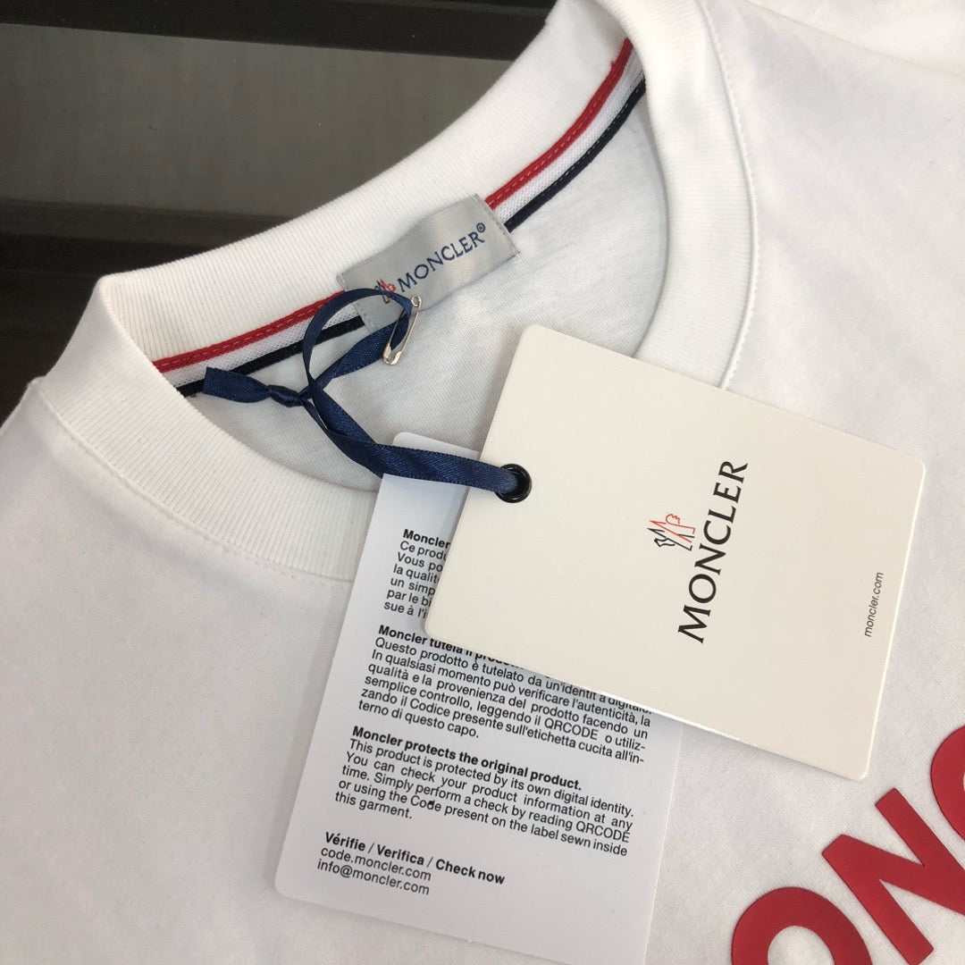 Moncler T-shirt