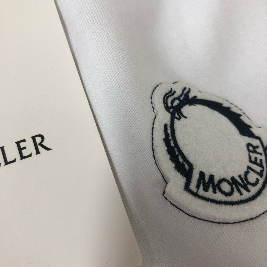 Moncler T-shirt