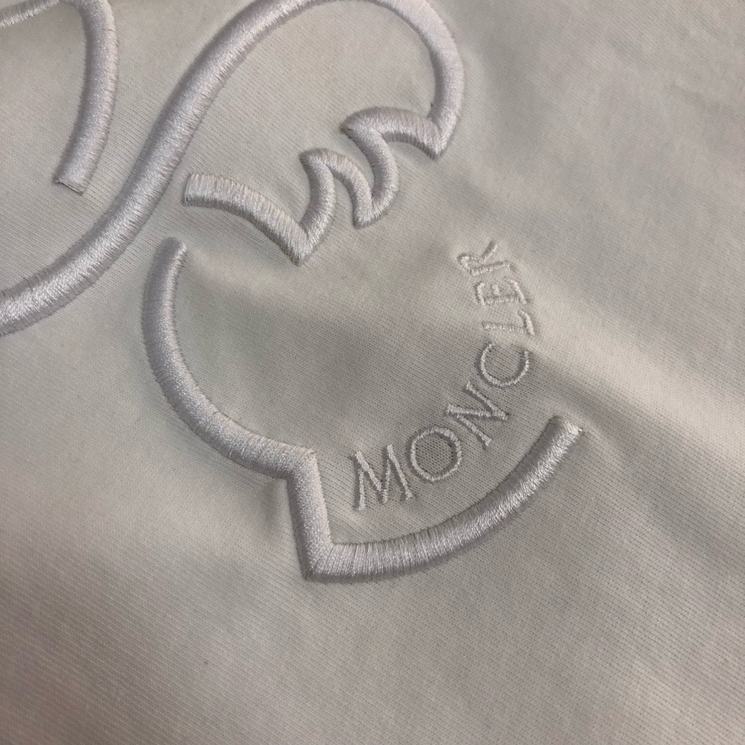Moncler T-shirt