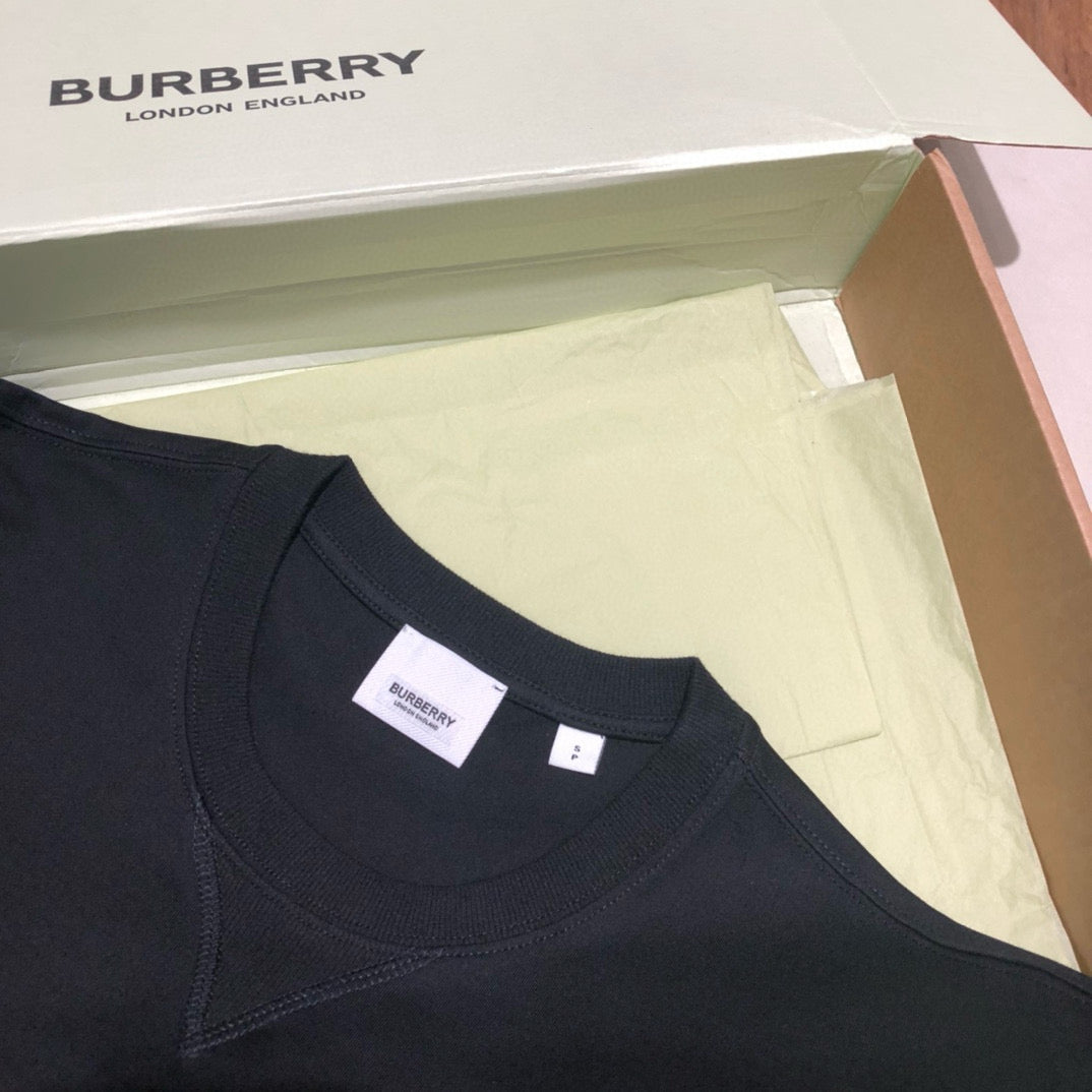Burberry T-shirt