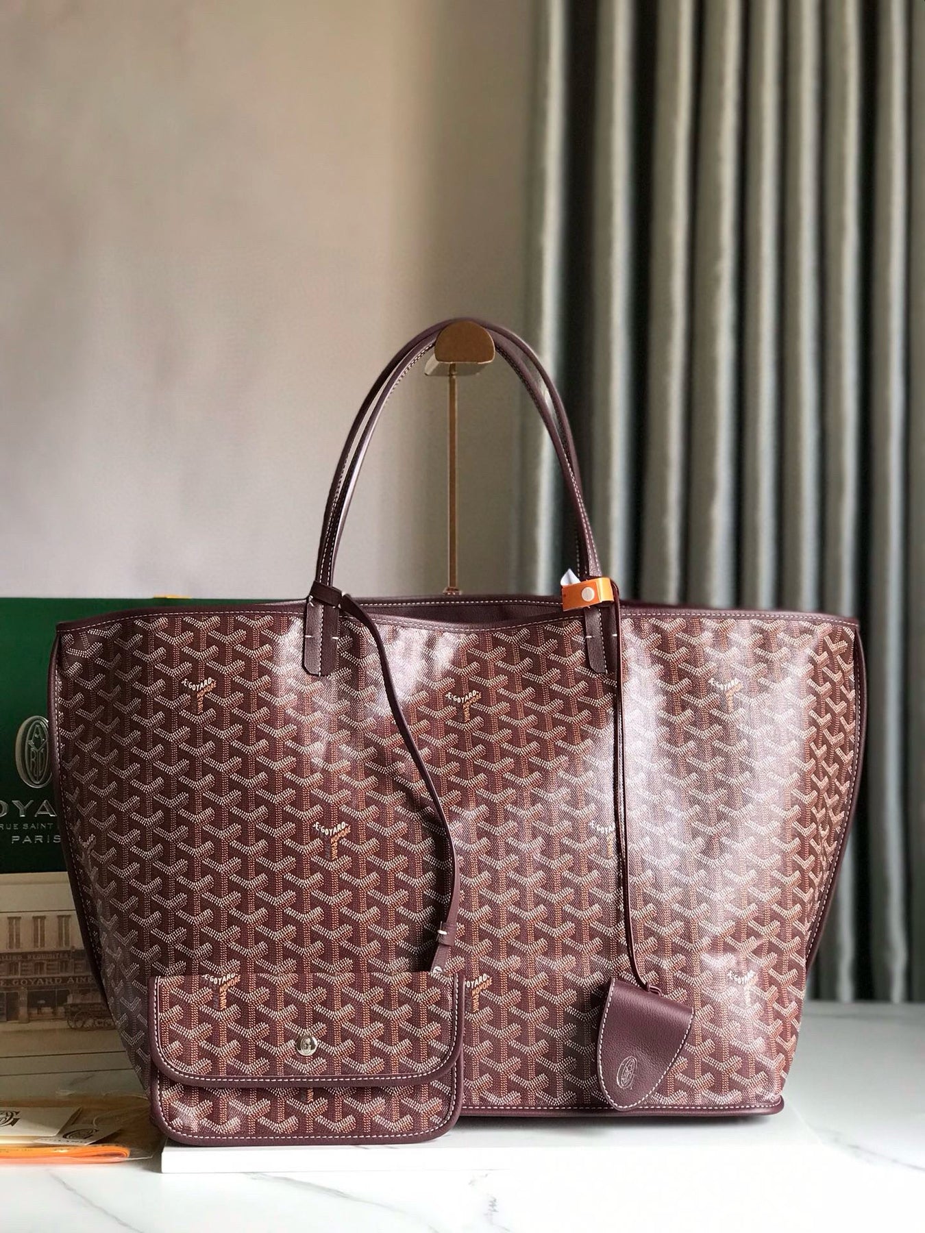 GOY REVERSIBLE ANJOU 39*32*19