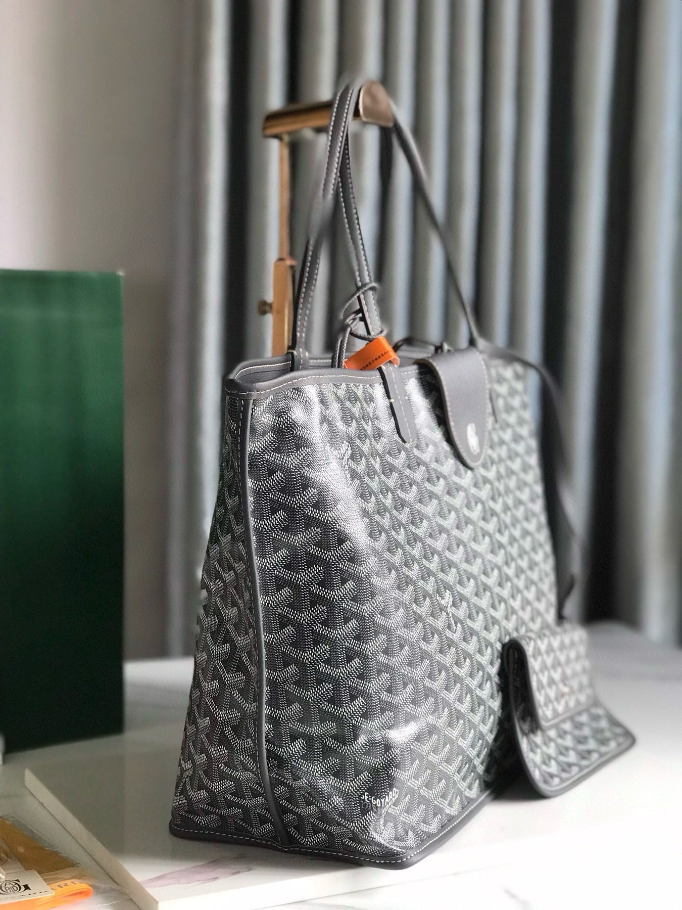 GOY REVERSIBLE ANJOU 34*28*15
