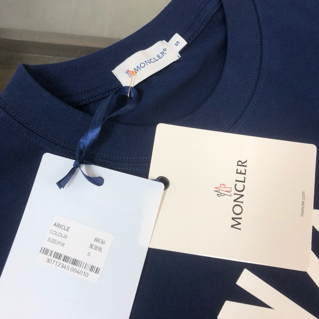 Moncler T-shirt