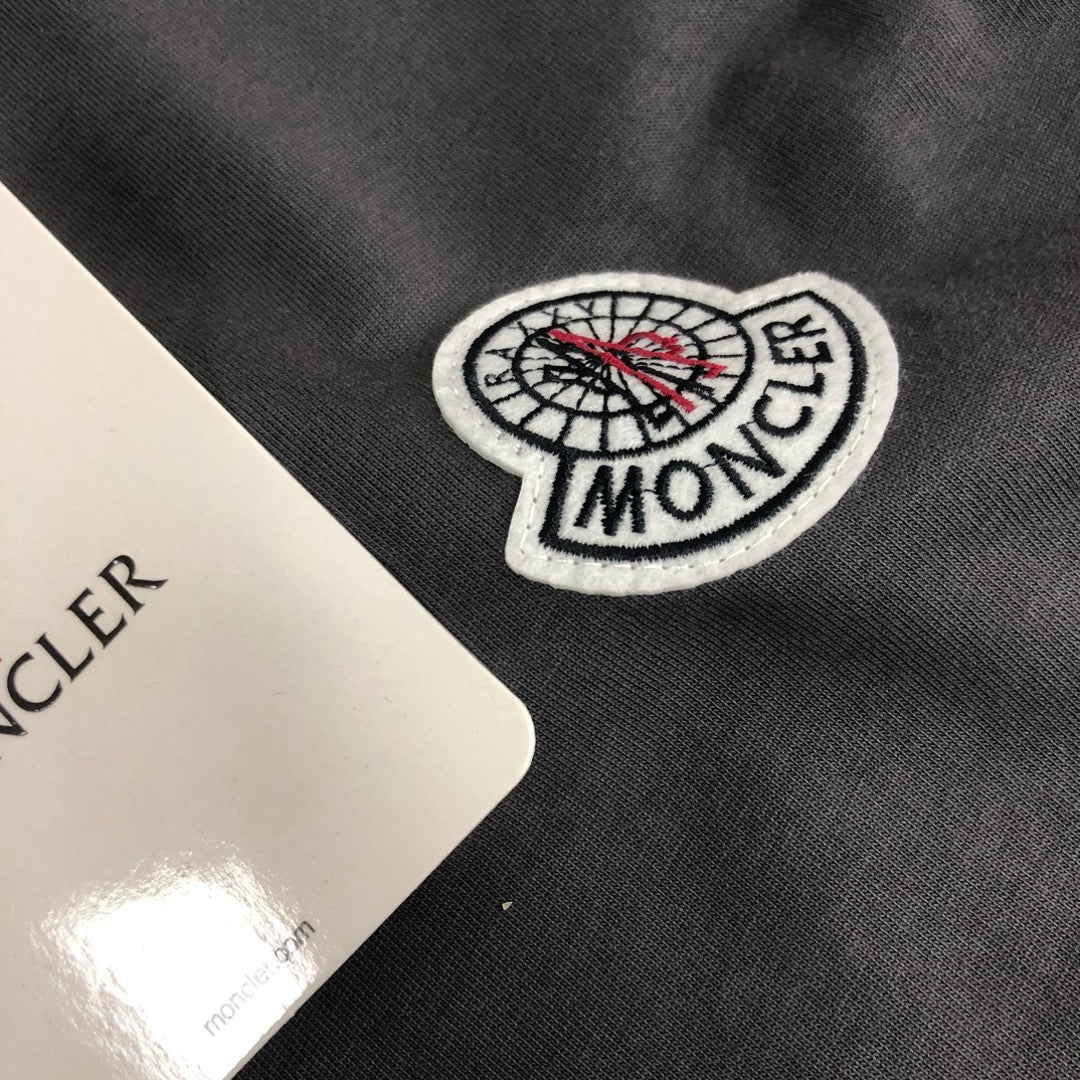 Moncler T-shirt