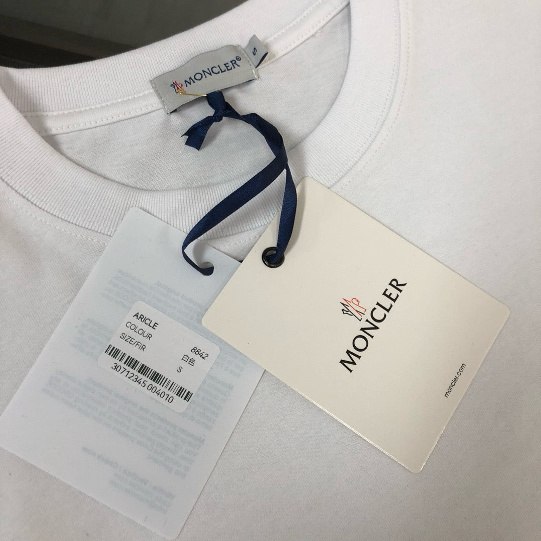 Moncler T-shirt