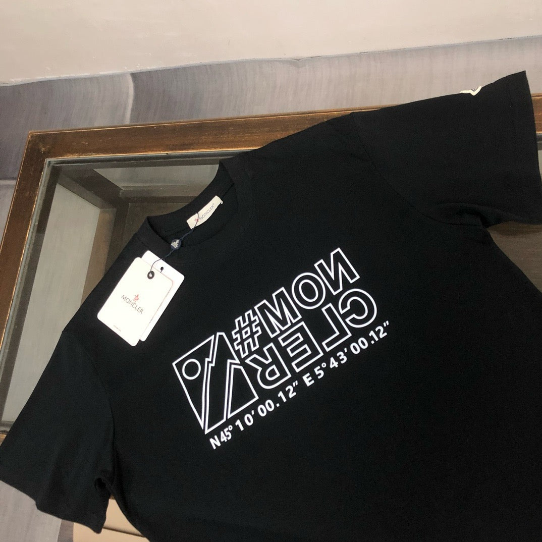 Moncler T-shirt