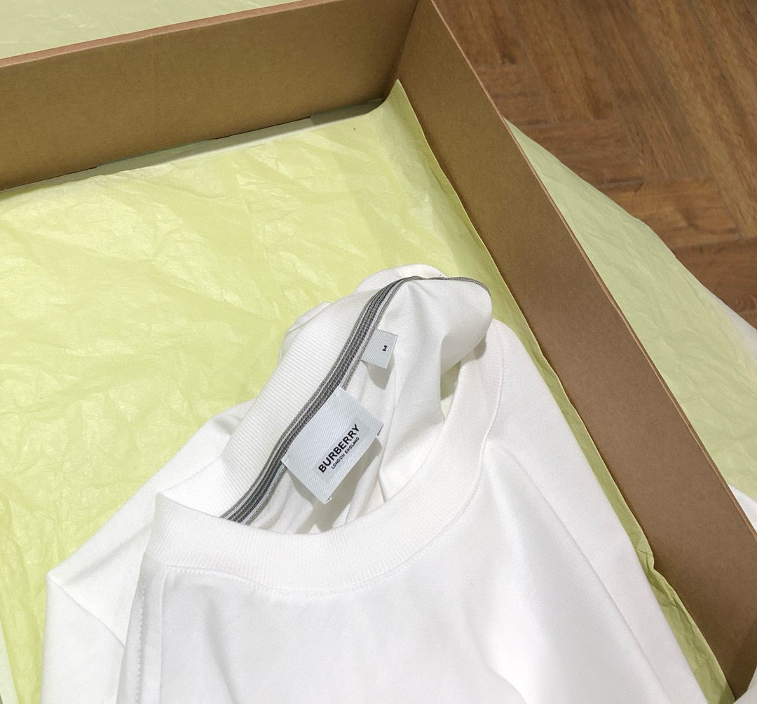 Burberry T-shirt