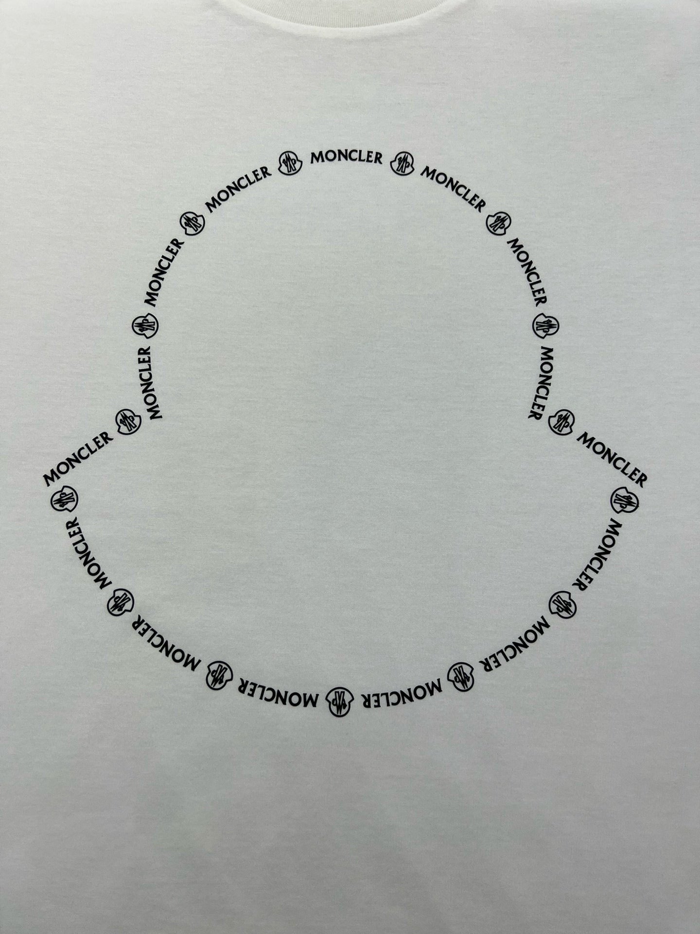 Moncler T-shirt