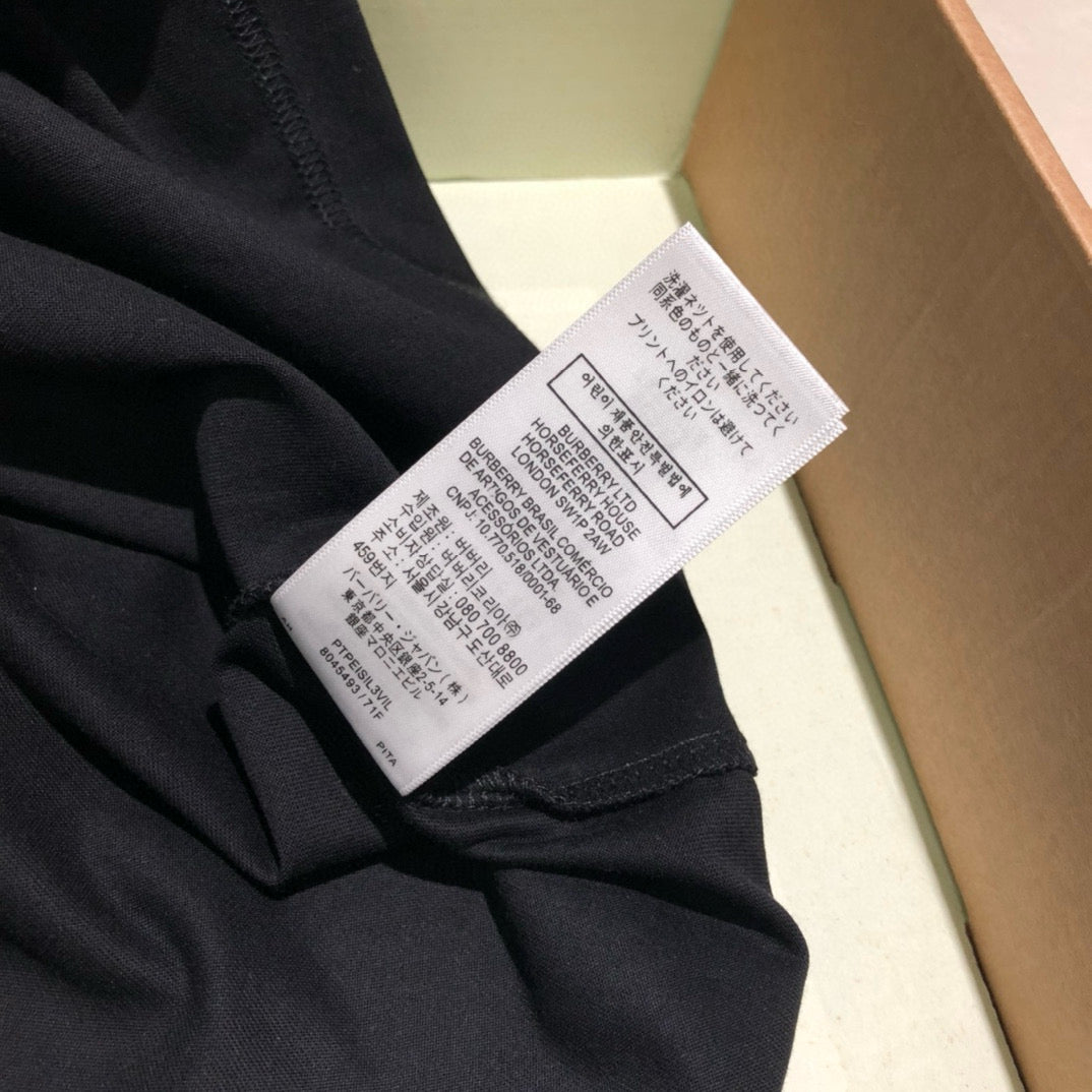 Burberry T-shirt