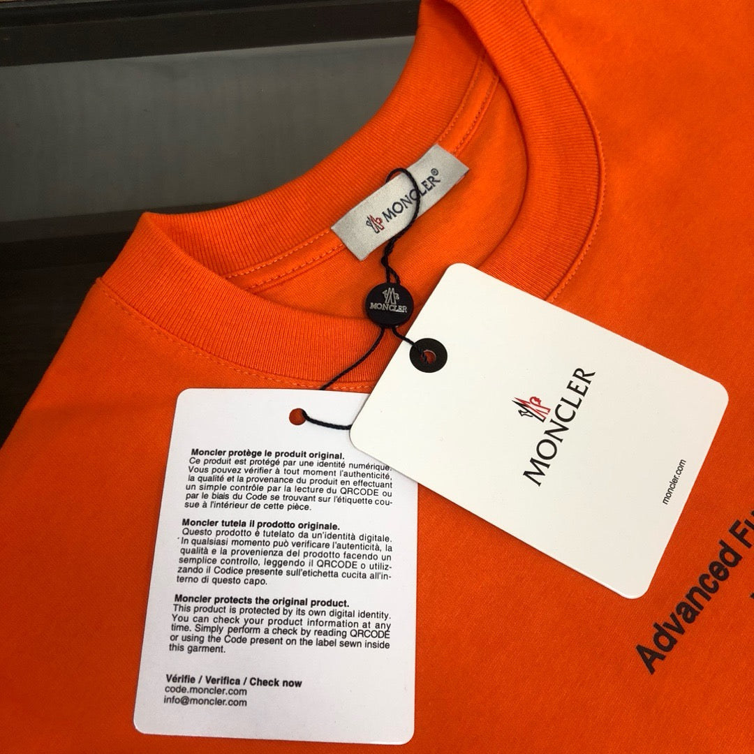 Moncler T-shirt
